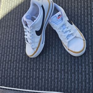 Nike Court Legacy Next Nature Women's tennis shoe